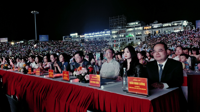 Các đại biểu tham dự Chương trình.
