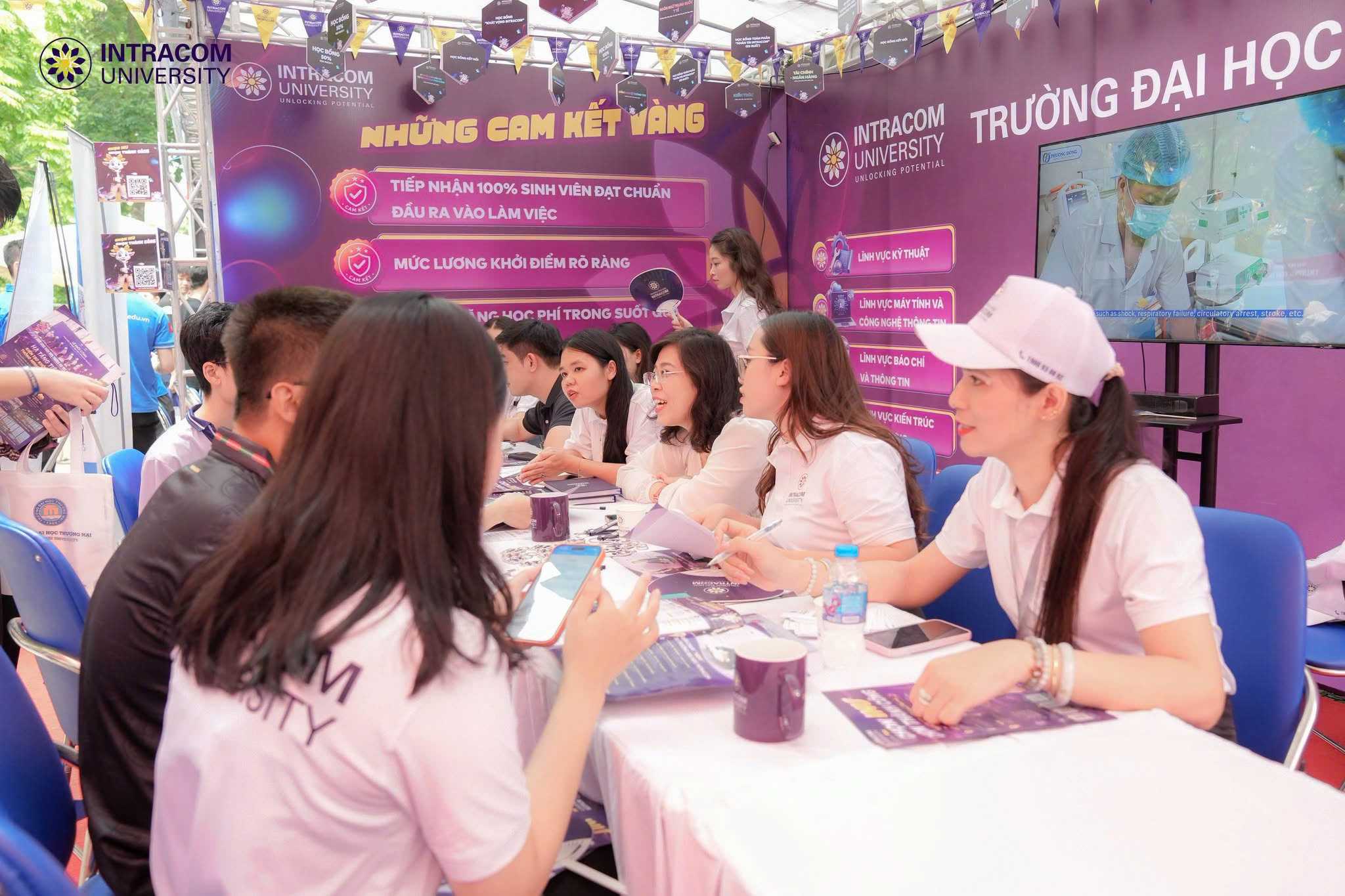Đại học Intracom khép lại livestream 72 giờ đầy ý nghĩa, hứa hẹn chuỗi chương trình hướng nghiệp hấp dẫn tiếp theo
