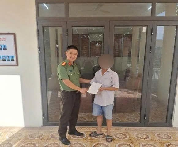 Ông Đ.V.N viết thư cám ơn gửi Công an xã Vĩnh Thanh. 6721a7b4-8f2d-4b00-b450-0b428cd1f0d8png.jpg
