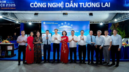 Đại biểu dự khai mạc Hội sách.