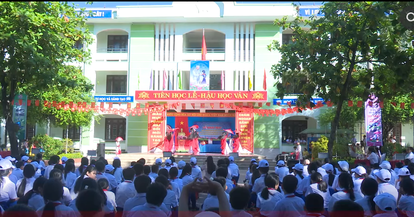 Học sinh Trường THCS Nguyễn Huệ hưởng ứng Tuần lễ học tập suốt đời năm 2026. ndh.png